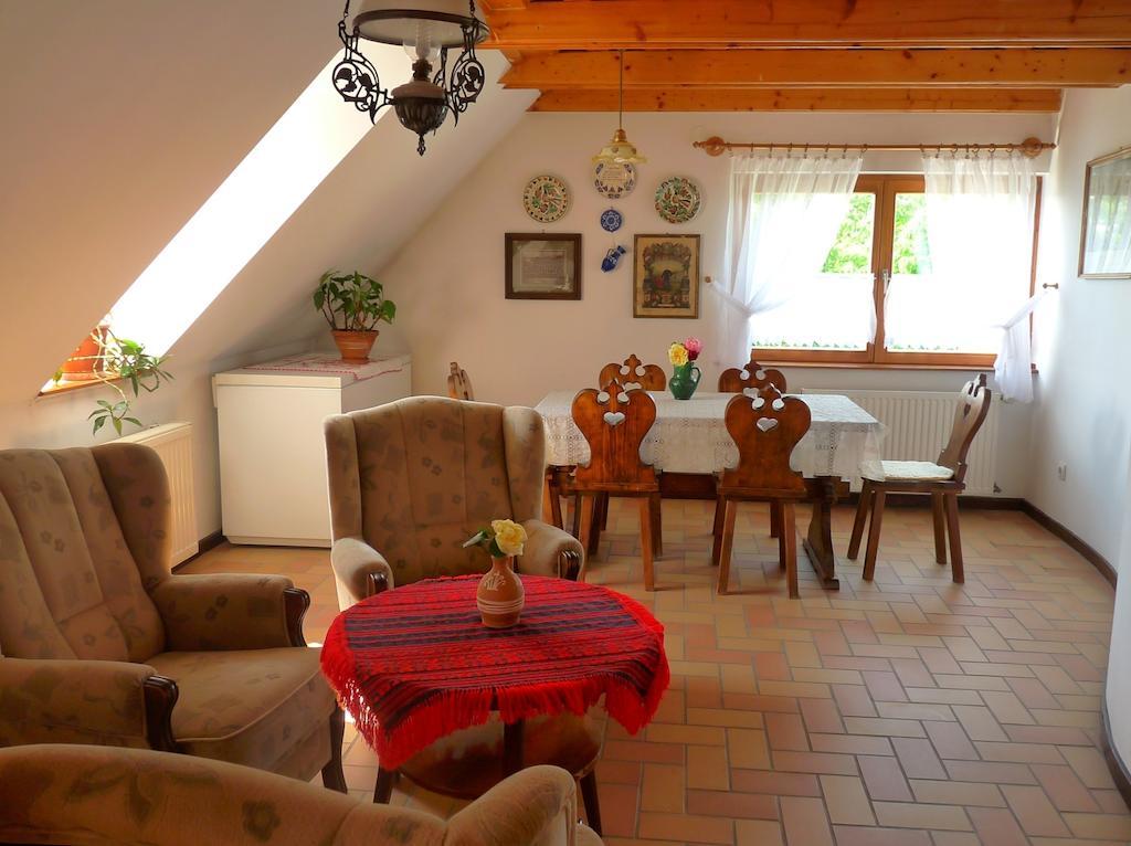 Aranyhaz Apartmanszallas Tihany Exterior foto